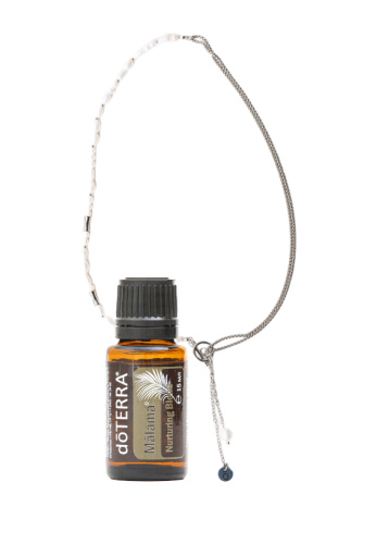 картинка Malama 15 ml w/ Necklace / Набор «Ярче солнца»  Эфирные масла doTERRA от интернет магазина doTERRA.moscow